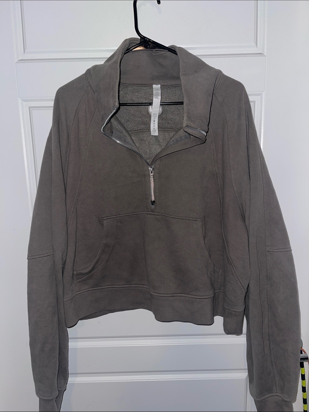 Lululemon Scuba half zip in color Rover
